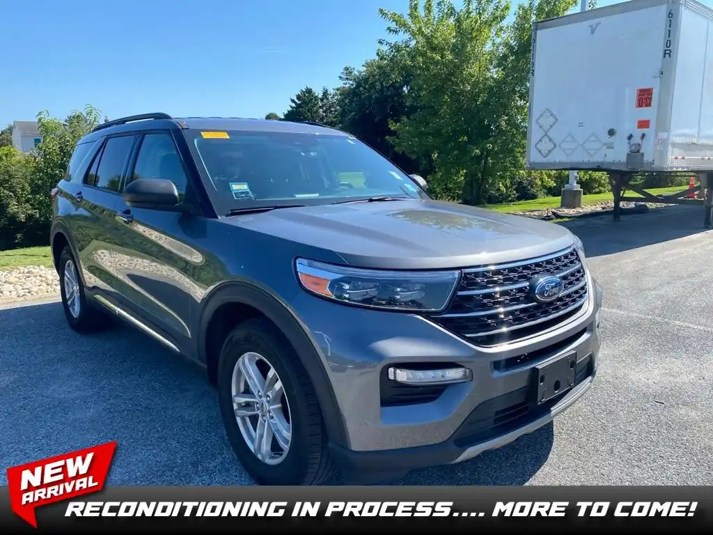 2022 Ford Explorer XLT 4WD's photo