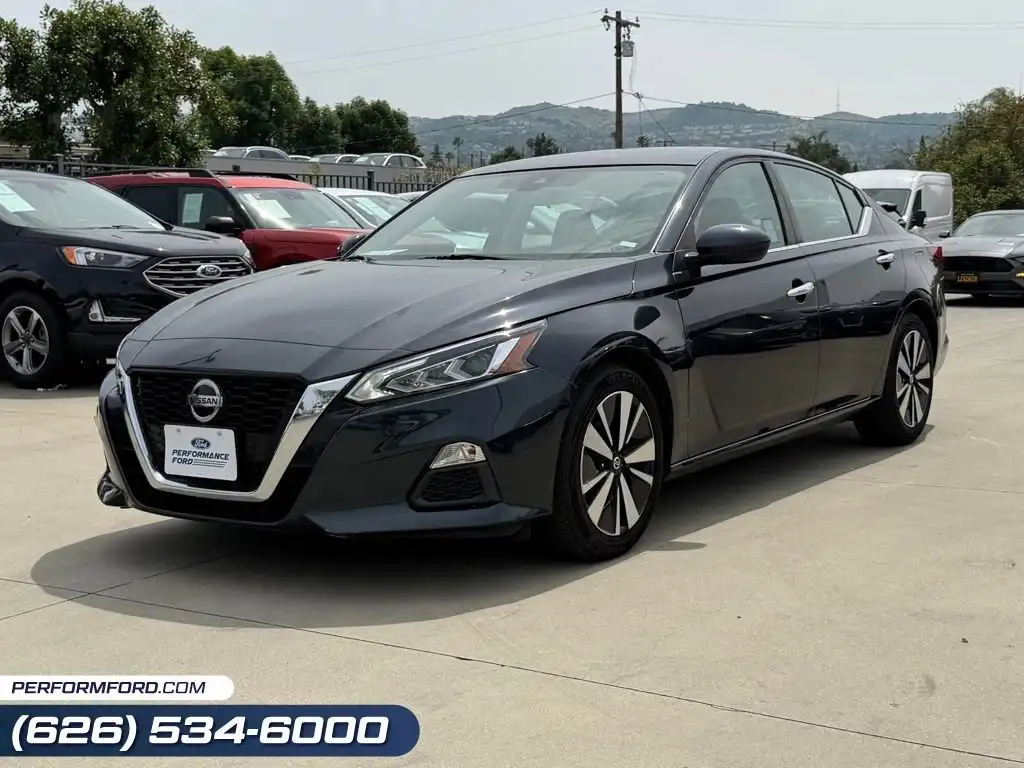 2022 Nissan Altima 2.5 SV's photo