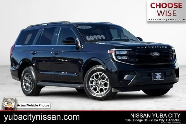 2025 Ford Expedition Active 4x4's photo