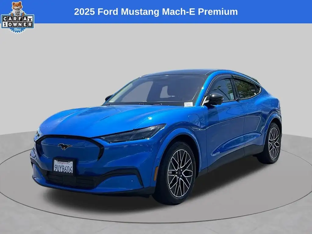 2025 Ford Mustang-Mach-e Premium's photo