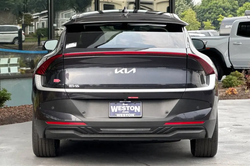 2026 Kia EV6 L Light R photo 5