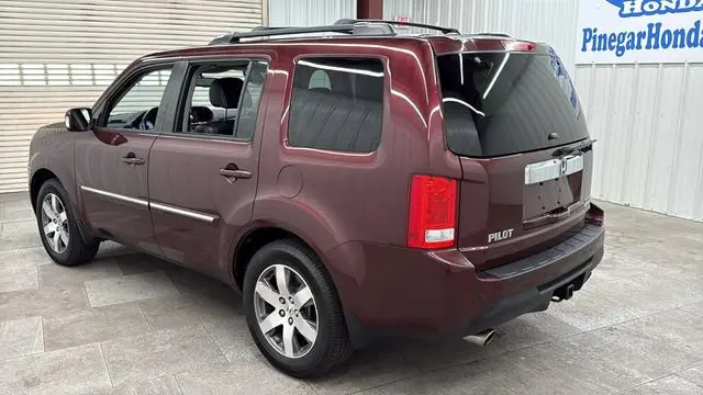 2015 Honda Pilot 4WD Touring w/RES & Navigation photo 4