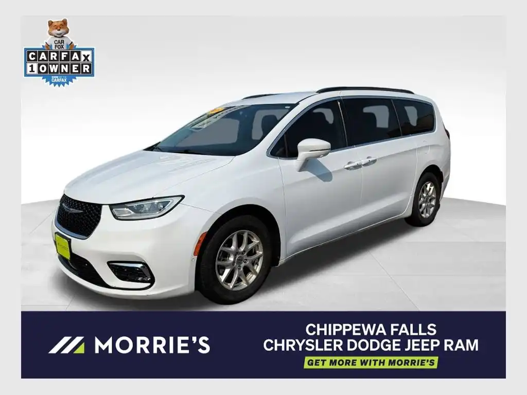 2022 Chrysler Pacifica Touring L's photo