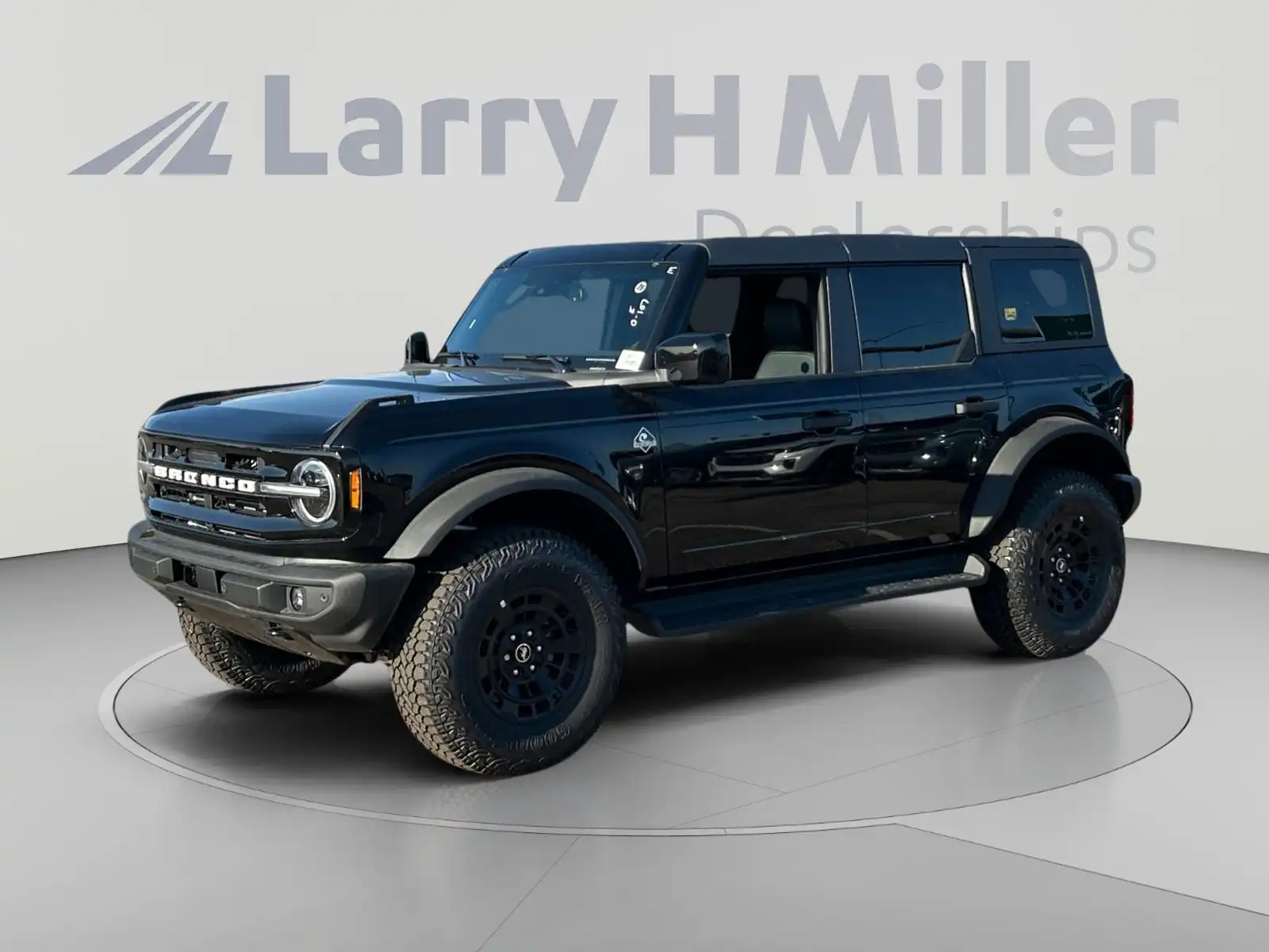 2026 Ford Bronco Outer Banks 4WD's photo