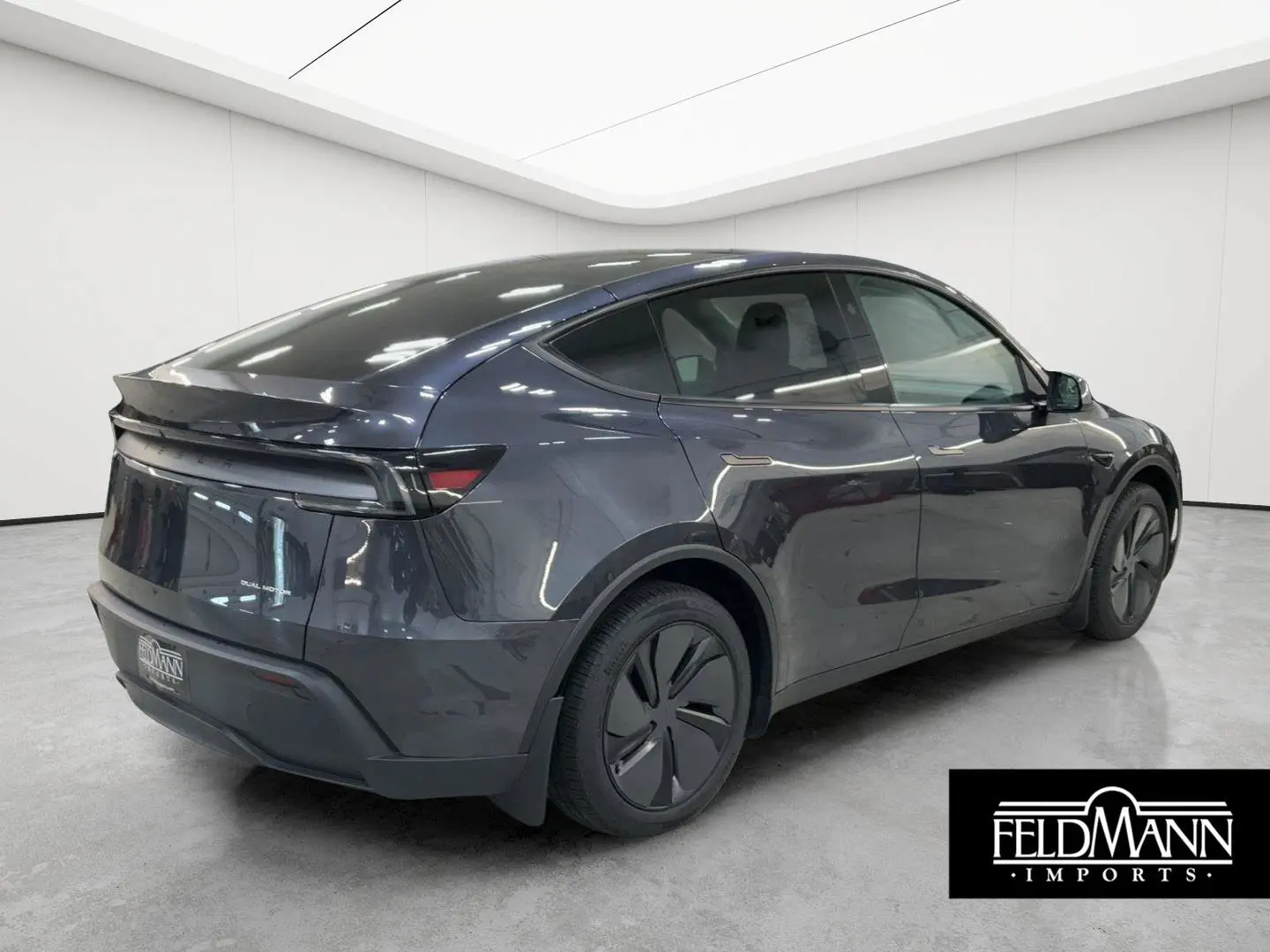 2026 Tesla Model Y Long Range Launch Series AWD photo 5