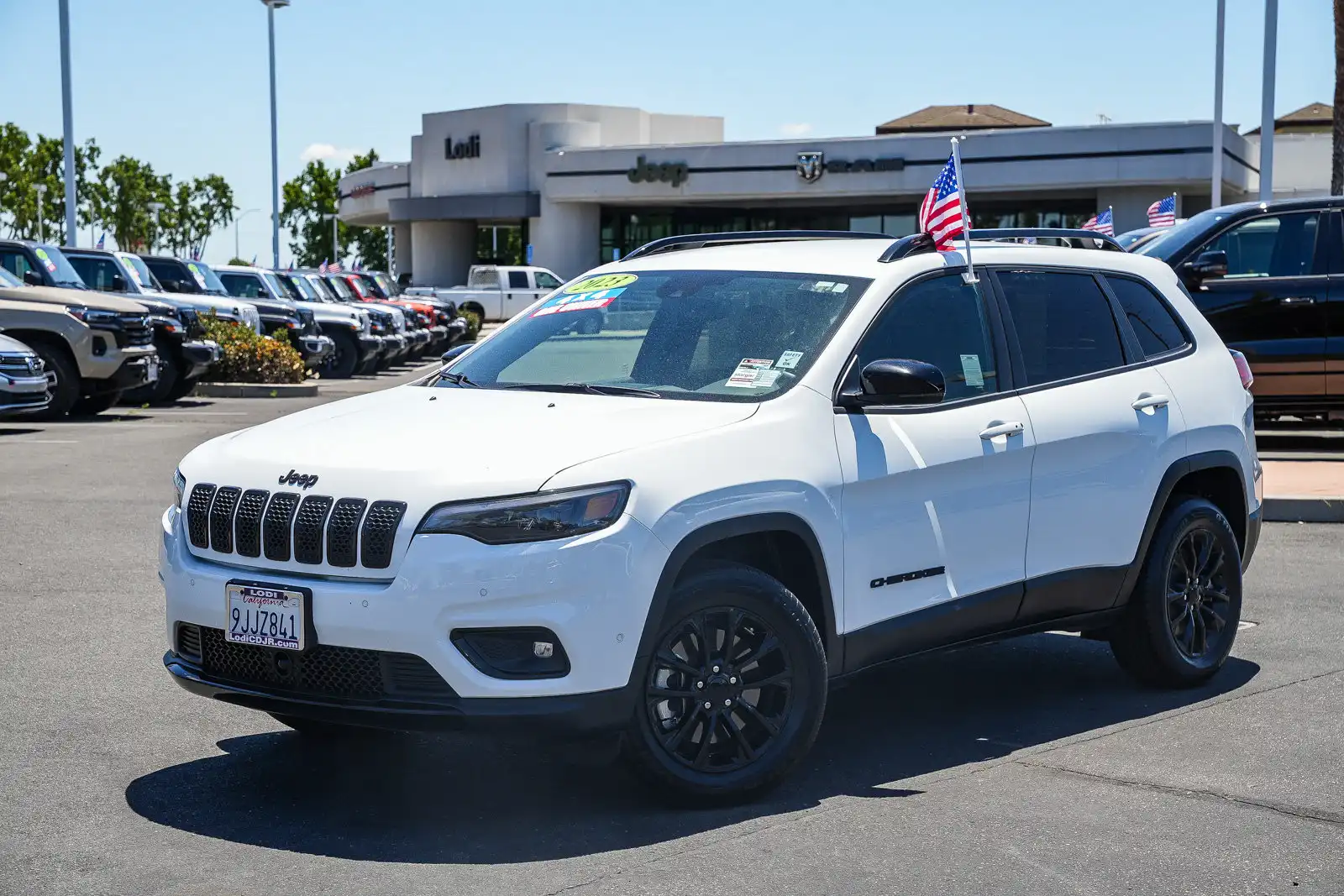2023 Jeep Cherokee Altitude Lux 4X4's photo