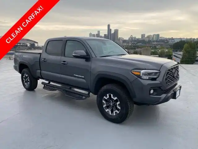 2023 Toyota Tacoma SR5 Double Cab 4WD V6 Auto LB's photo
