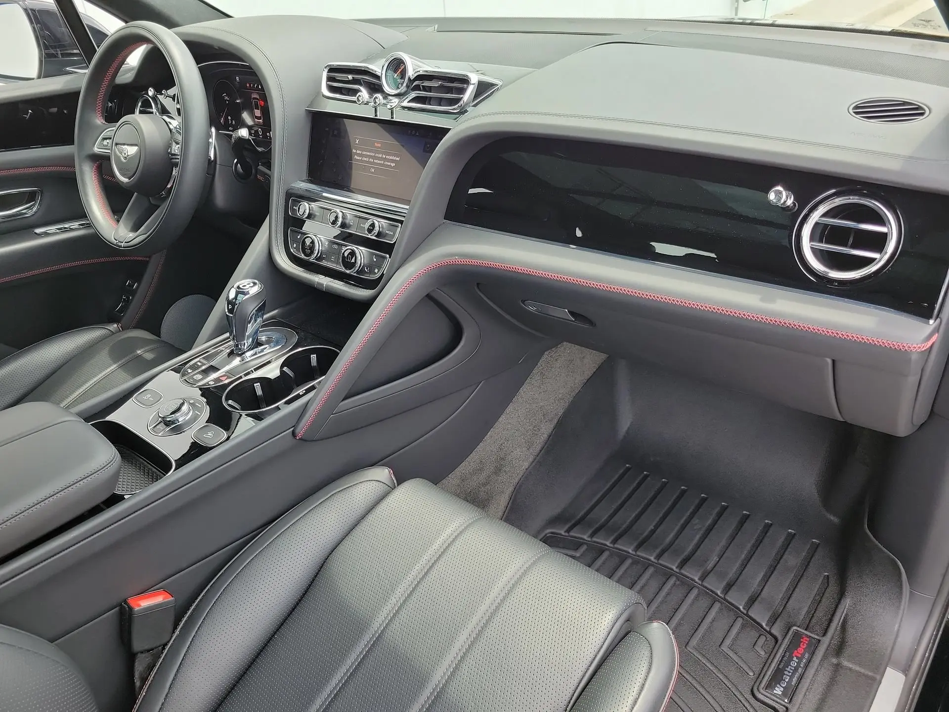 2023 Bentley Bentayga undefined photo 4