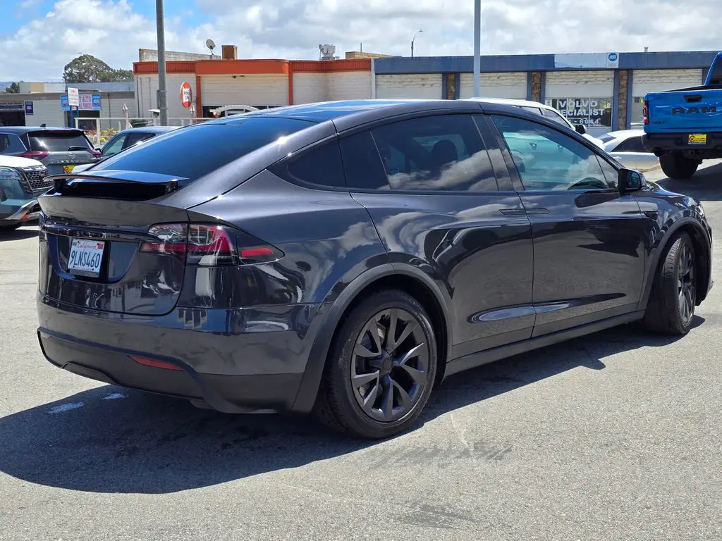 2024 Tesla Model X Long Range photo 4