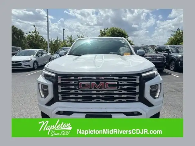 2024 GMC Canyon 4WD Denali Crew Cab Short Box's photo
