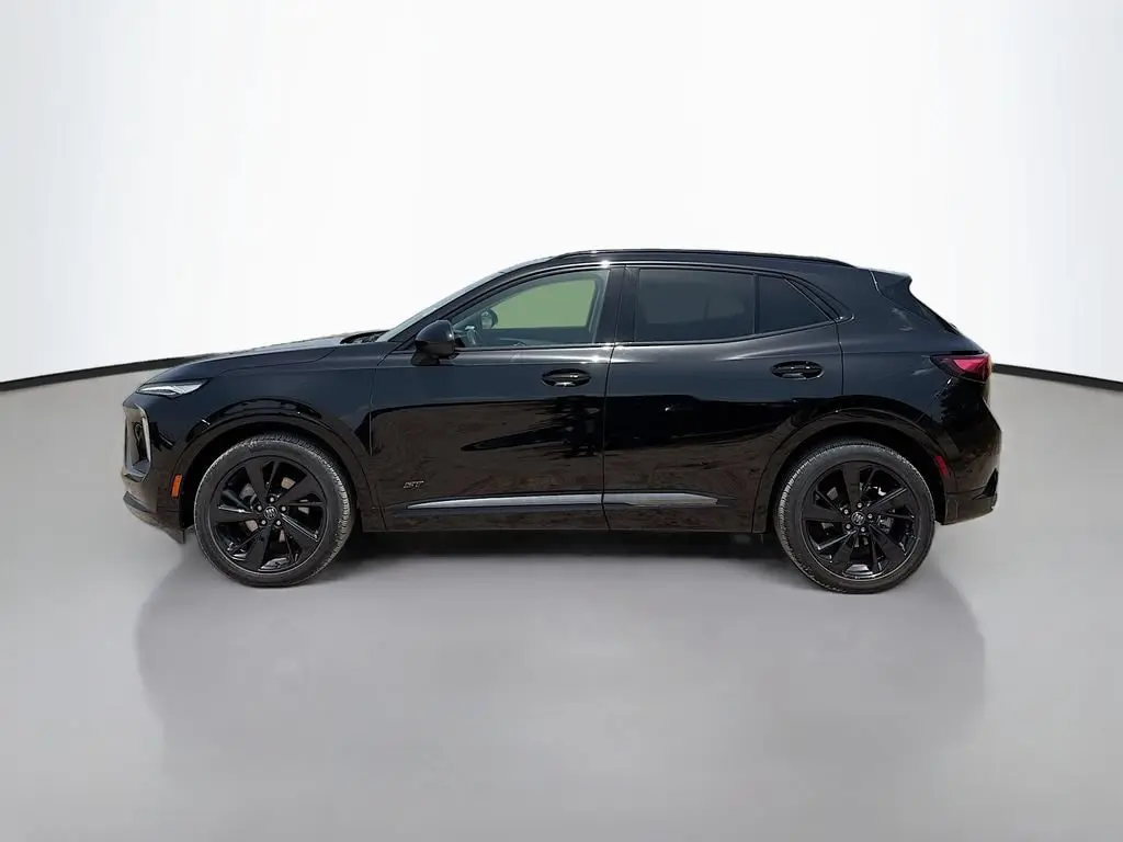 2025 Buick Envision Sport Touring AWD photo 4