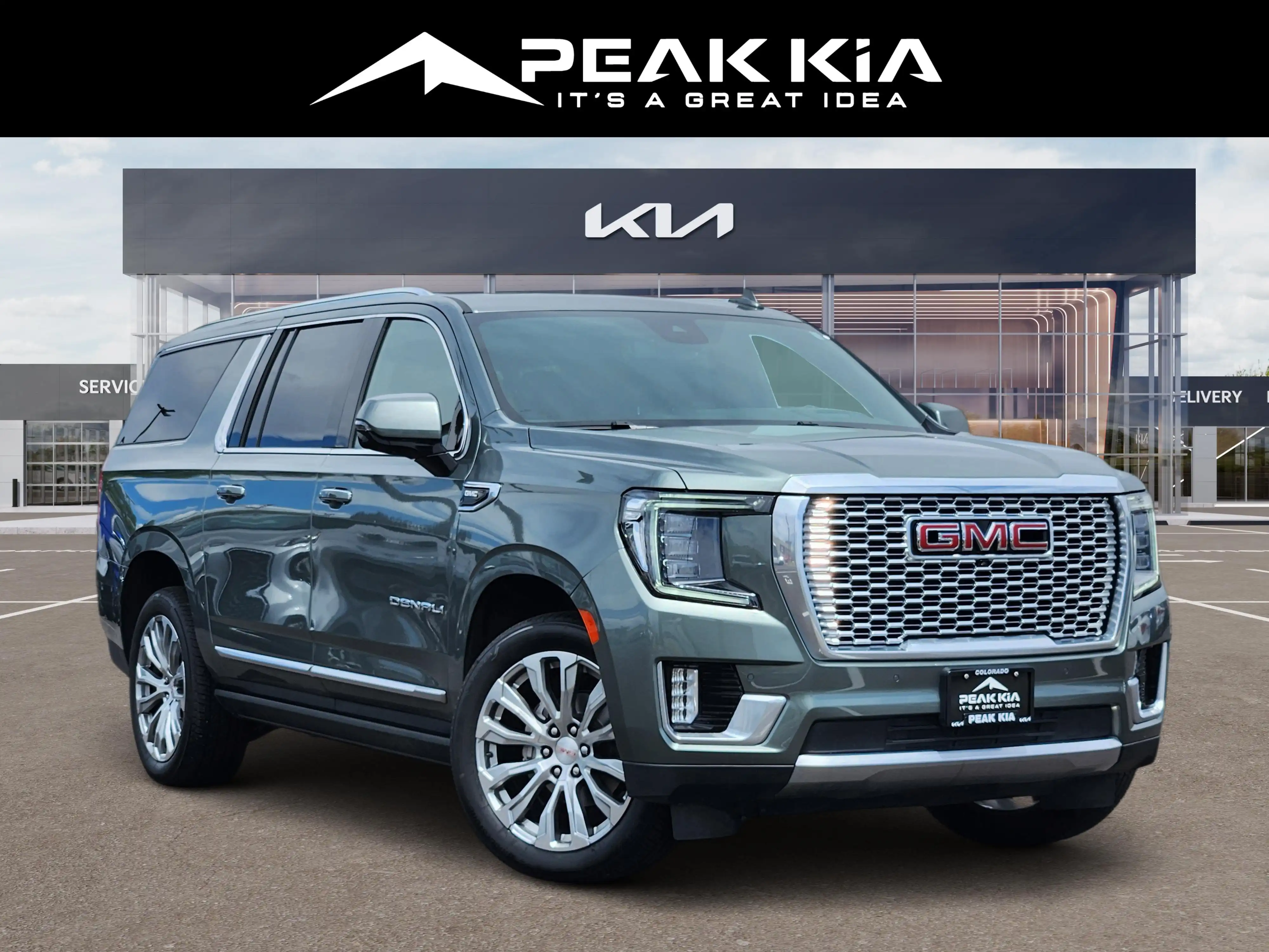 2023 GMC Yukon Denali AWD's photo