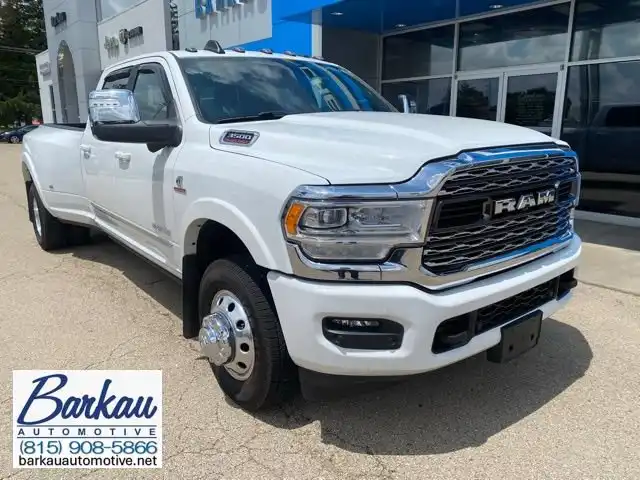 2023 RAM 3500 Limited 4X4 Crew Cab LWB's photo