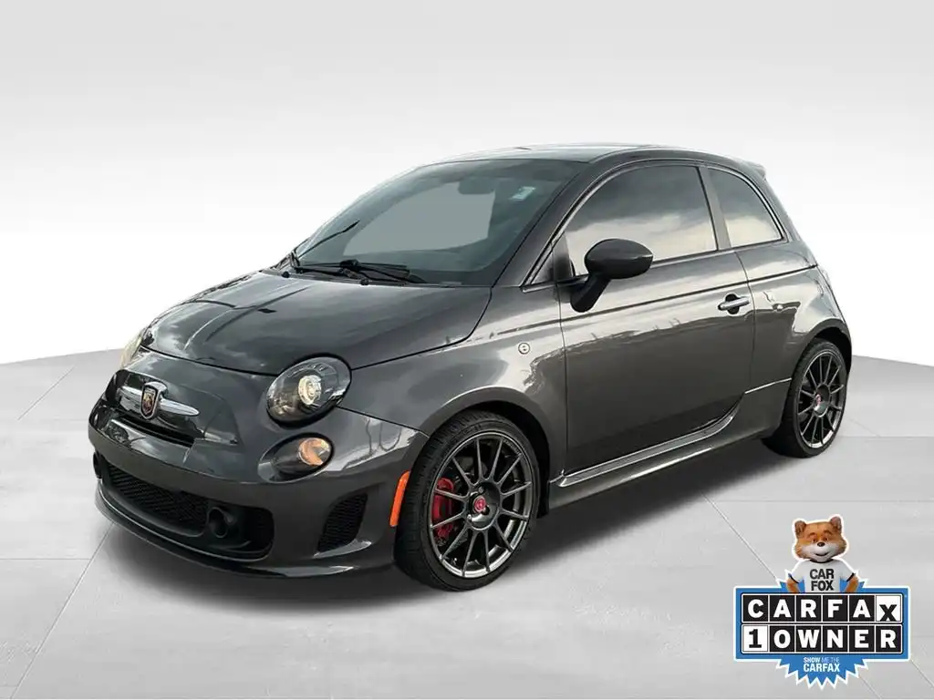 2015 FIAT 500 Abarth's photo
