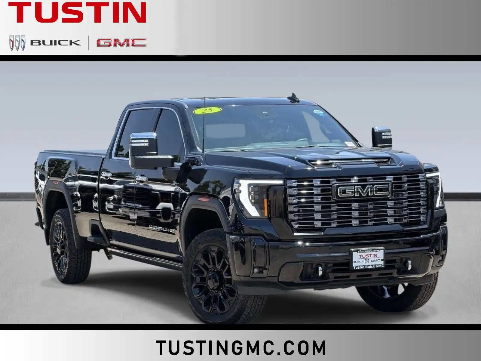 2025 GMC Sierra 4WD Crew Cab Long Box Denali Ultimate's photo