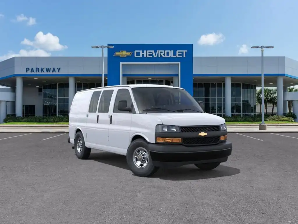 2025 Chevrolet Express 2500 Work Van HD's photo