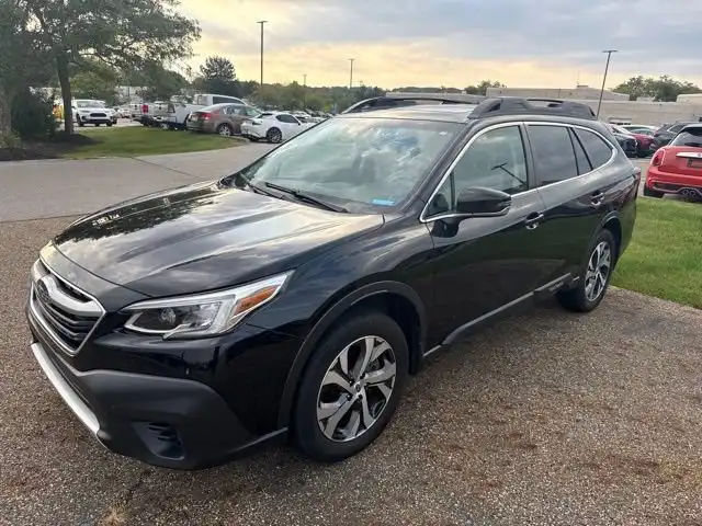 2022 Subaru Outback Limited's photo