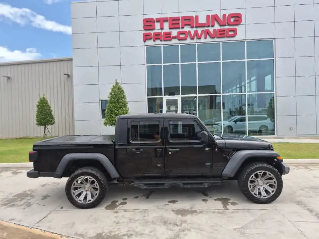 2020 Jeep Gladiator Sport S's photo