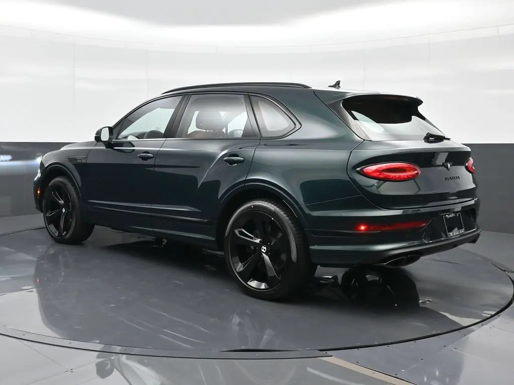 2026 Bentley Bentayga undefined photo 3