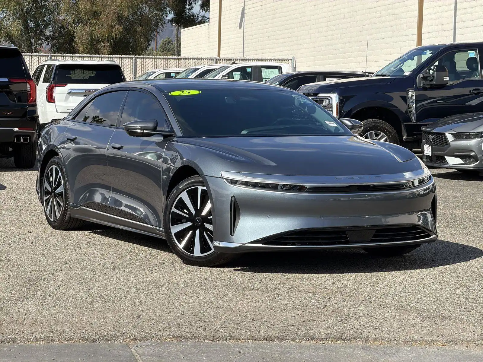 2025 Lucid Air Touring's photo