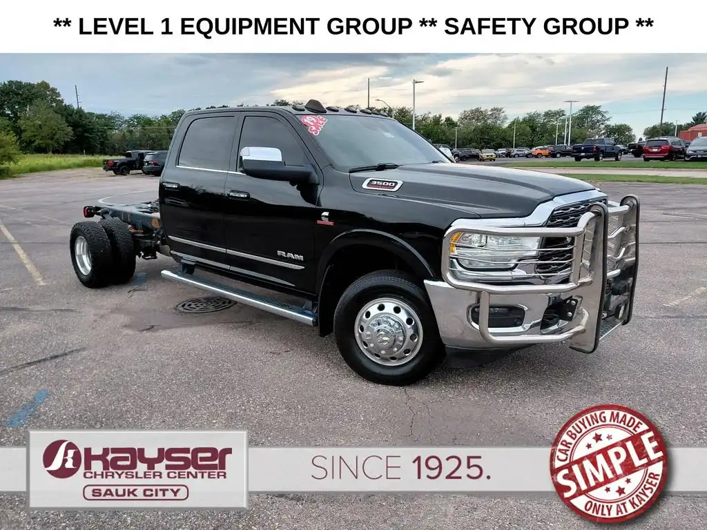 2019 RAM 3500 Limited 4WD Crew Cab DRW's photo