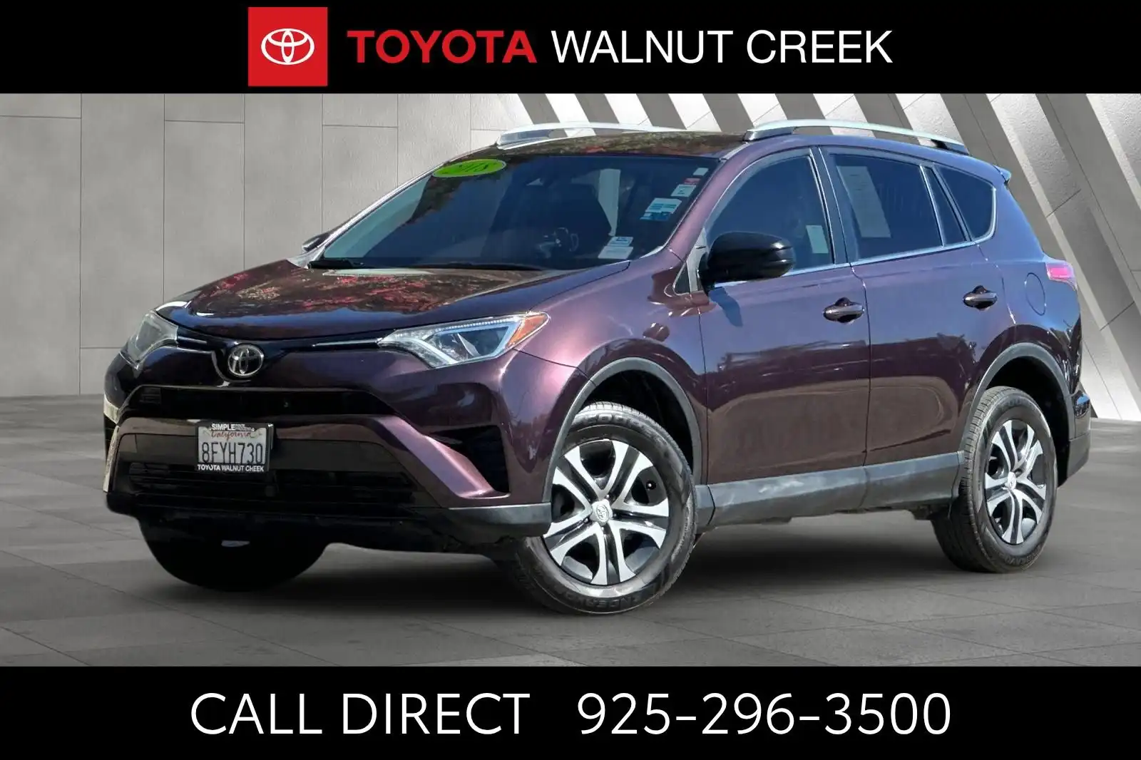 2018 Toyota RAV4 LE's photo