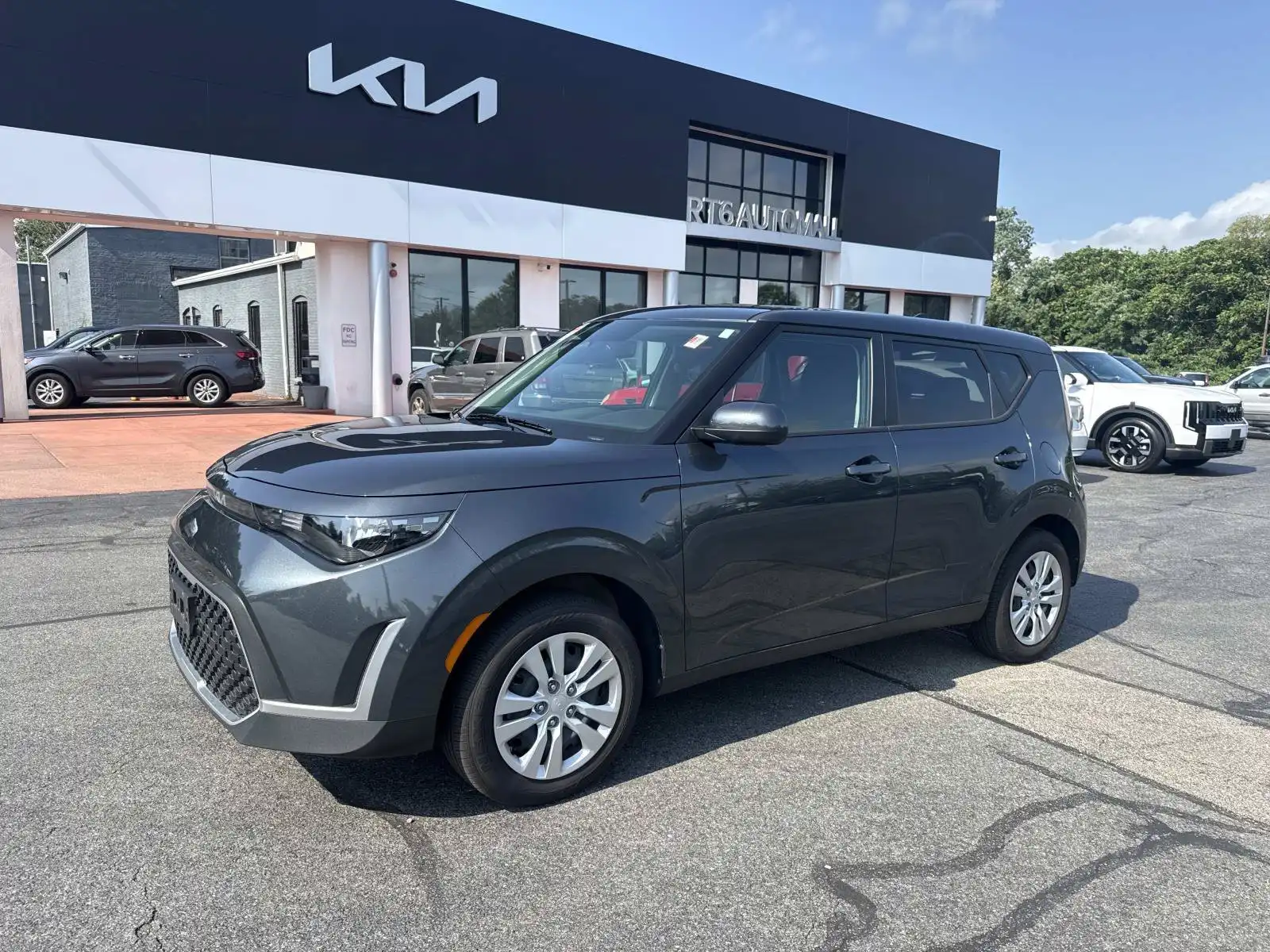 2025 Kia Soul 2.0L LX IVT's photo