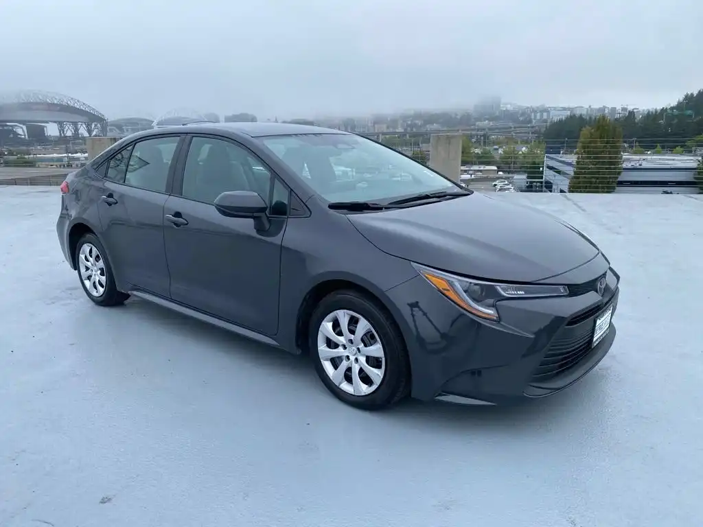 2024 Toyota Corolla LE CVT's photo