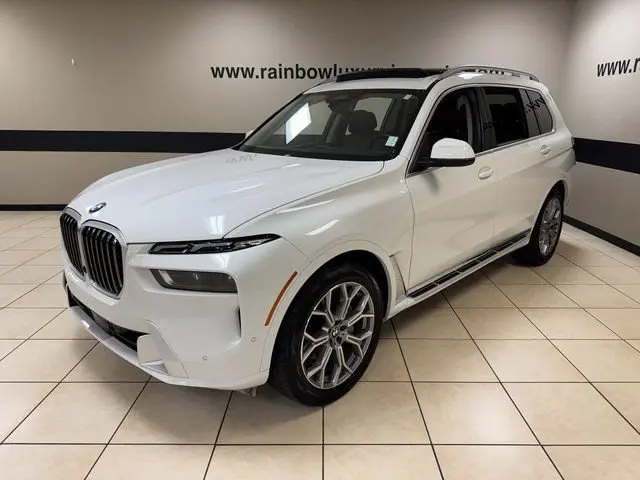 2025 BMW X7 xDrive40i photo 3