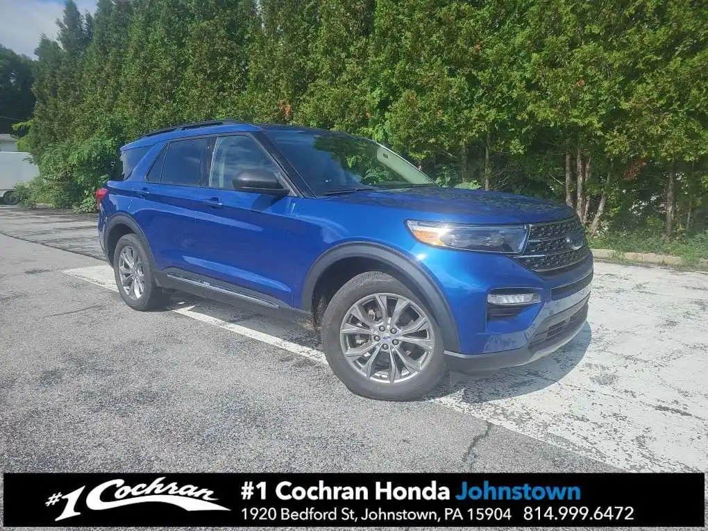 2022 Ford Explorer XLT 4WD's photo