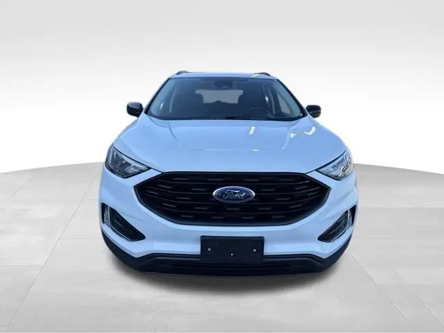 2023 Ford Edge SEL AWD photo 3