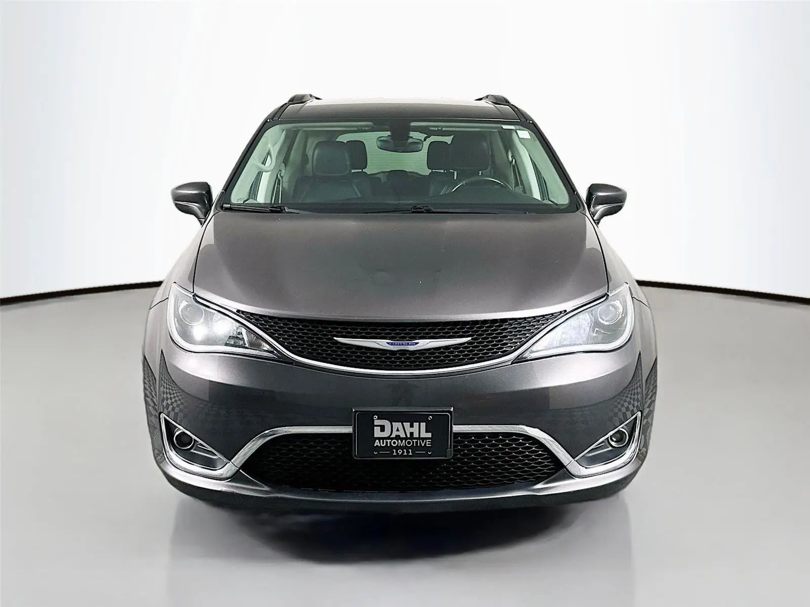 2017 Chrysler Pacifica Touring-L photo 3