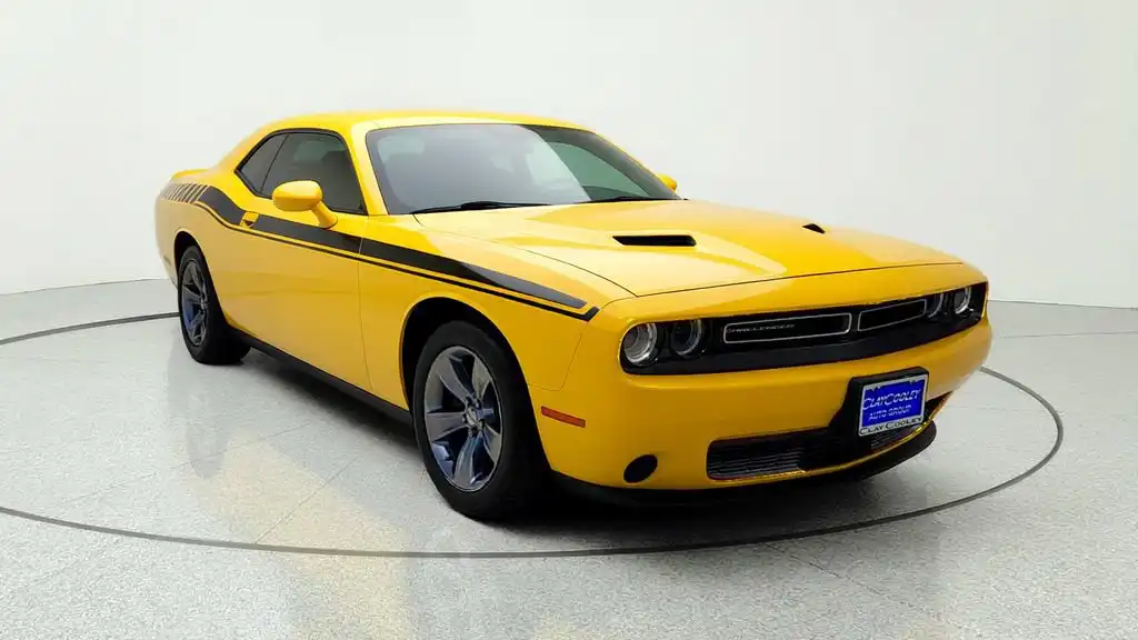 2018 Dodge Challenger SXT's photo