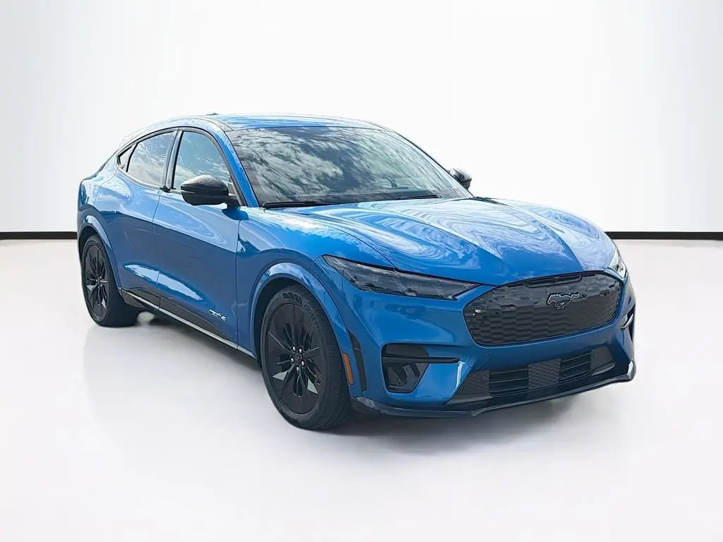 2025 Ford Mustang-Mach-e GT photo 3