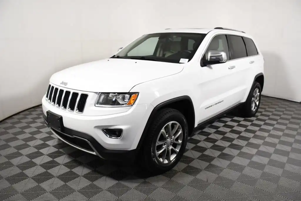 2016 Jeep Grand Cherokee Limited 4WD's photo