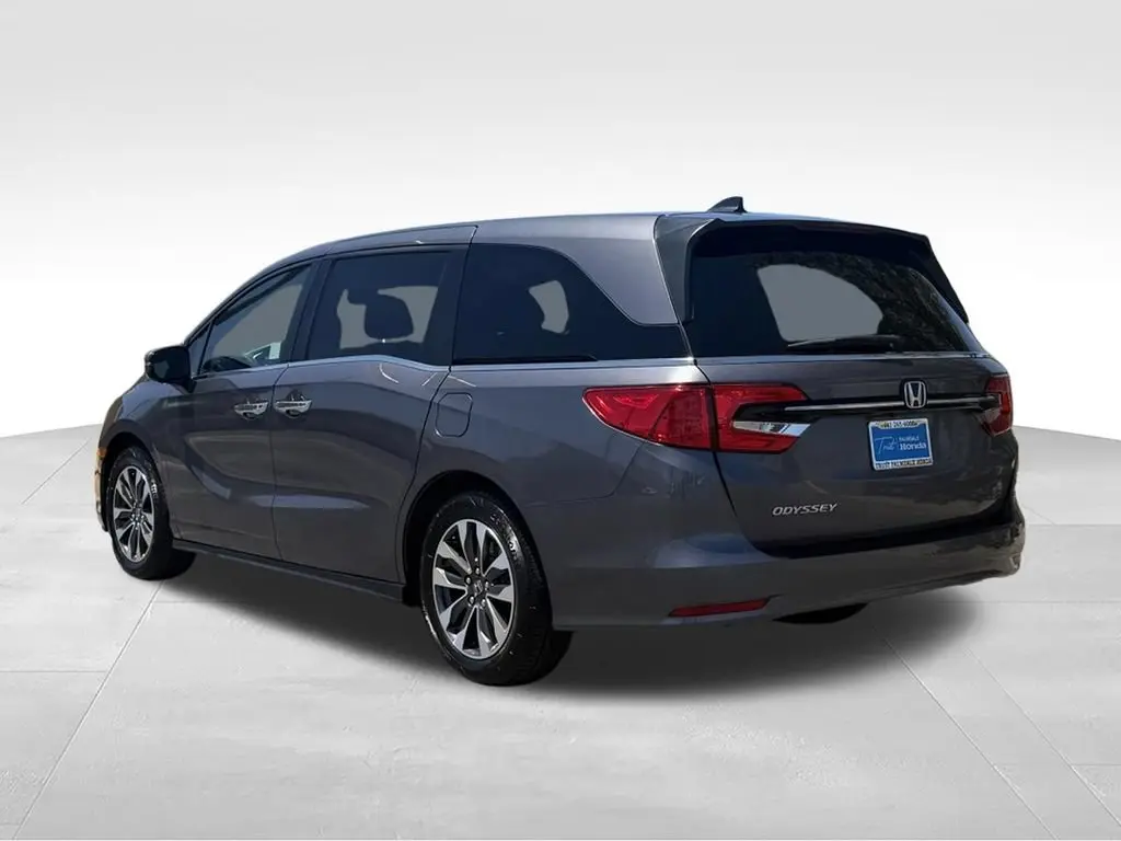 2024 Honda Odyssey EX-L photo 3