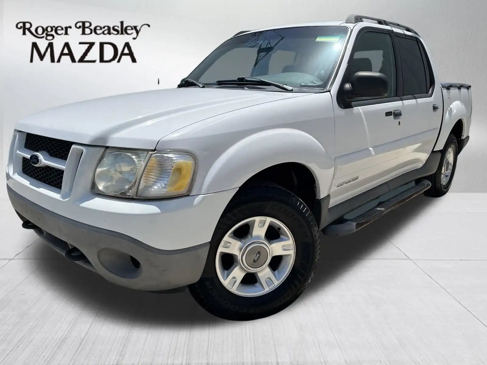 2001 Ford Explorer Base's photo