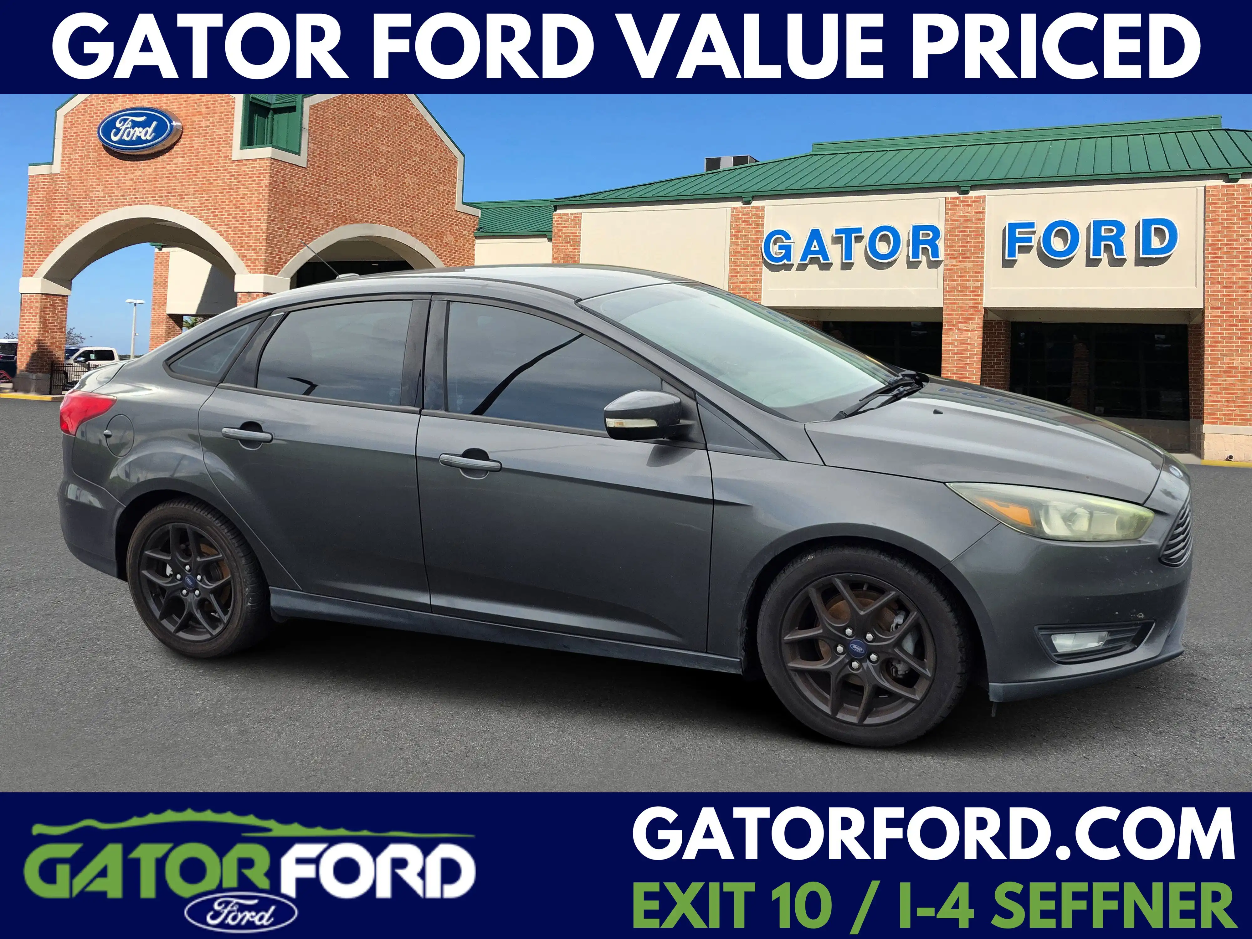 2016 Ford Focus Sedan SE's photo