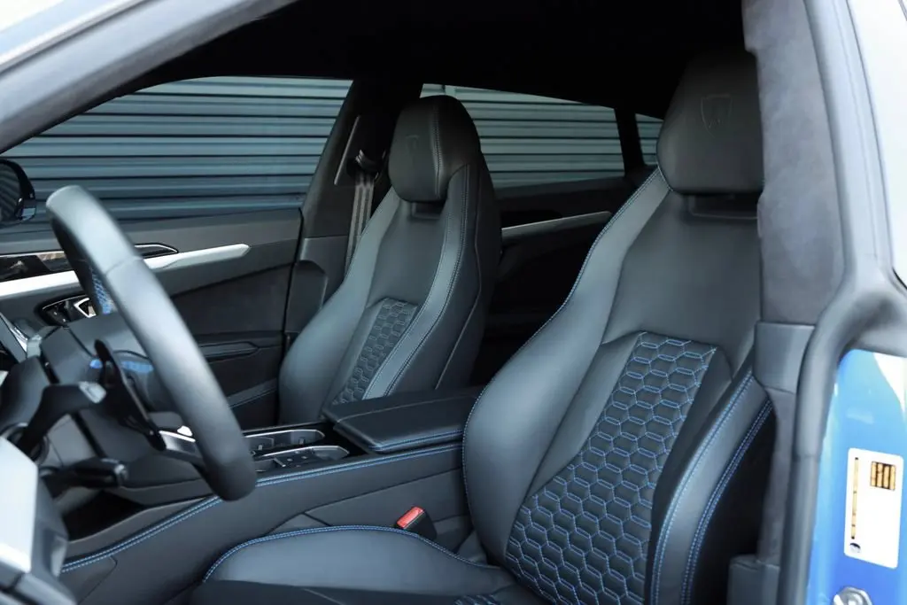 2019 Lamborghini Urus 4.0 V8 photo 4
