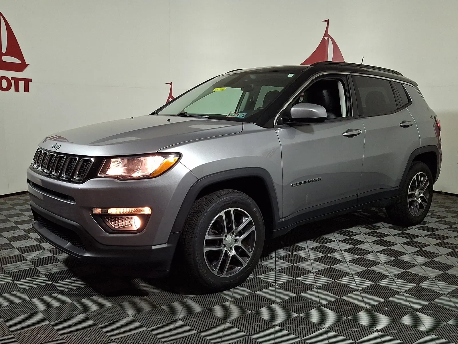 2018 Jeep Compass Latitude 4X4 photo 3