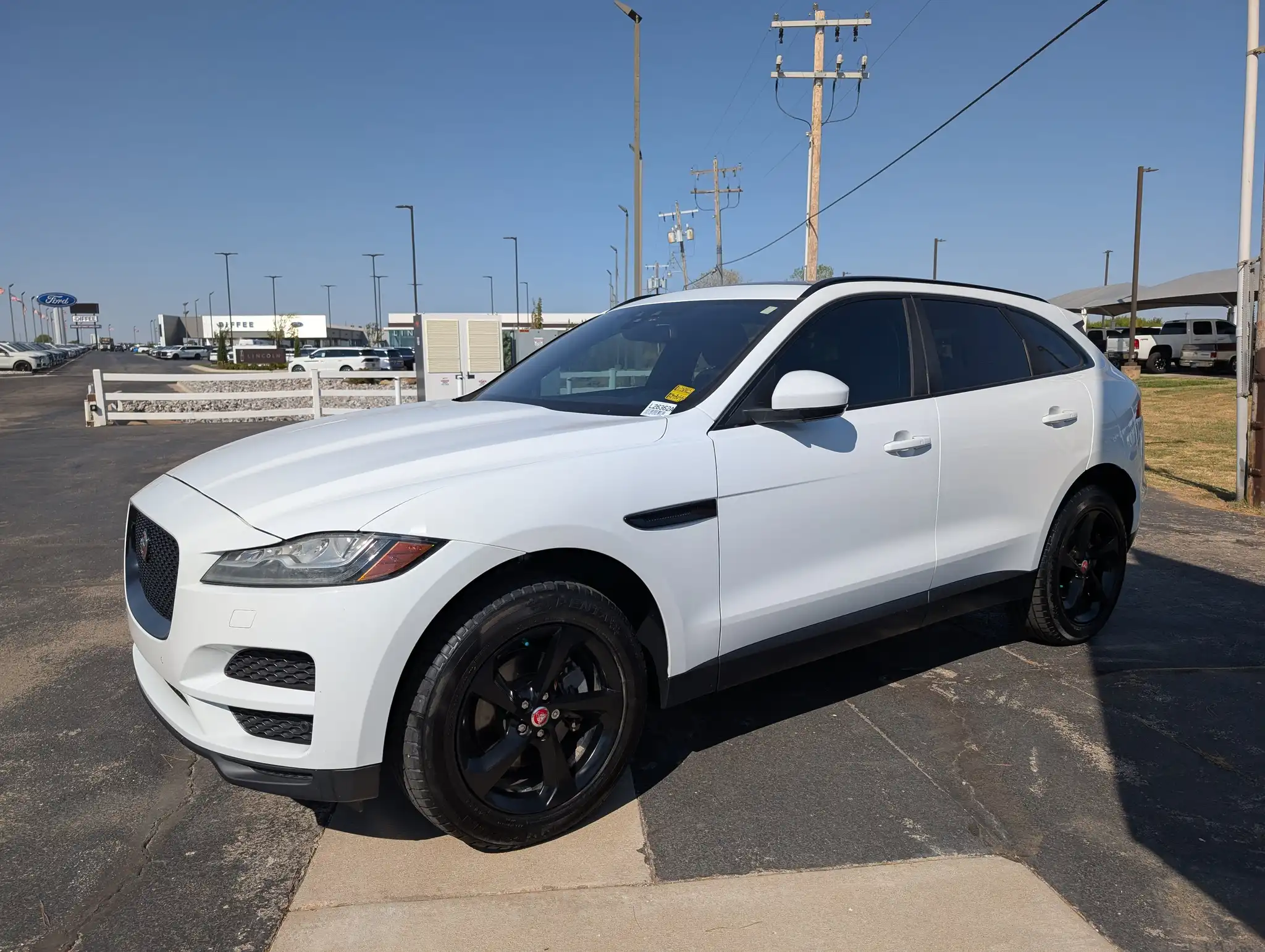 2018 Jaguar F-PACE 25t Prestige AWD's photo