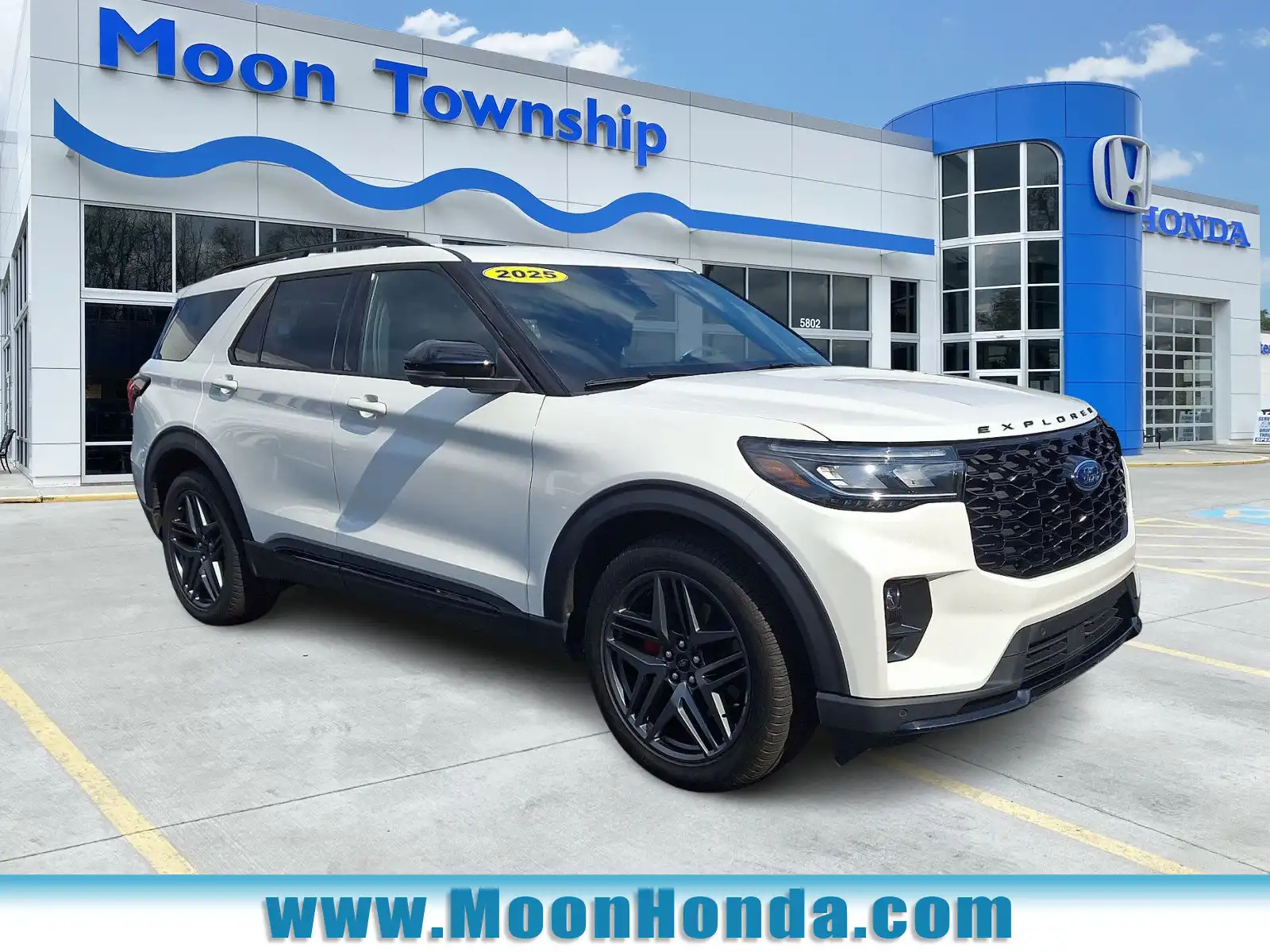 2025 Ford Explorer ST 4WD PL535's photo