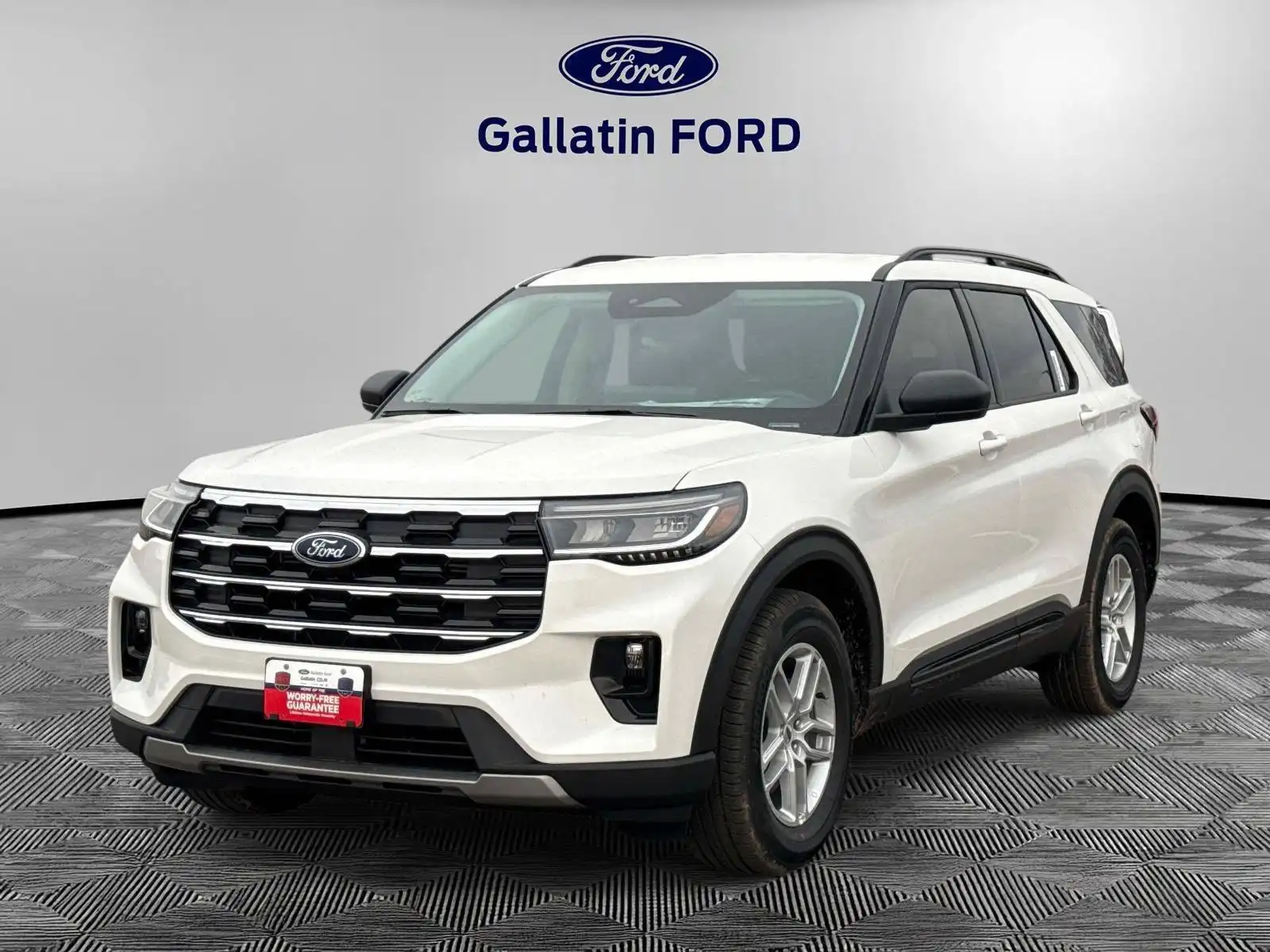 2026 Ford Explorer Active w/100A Pkg's photo
