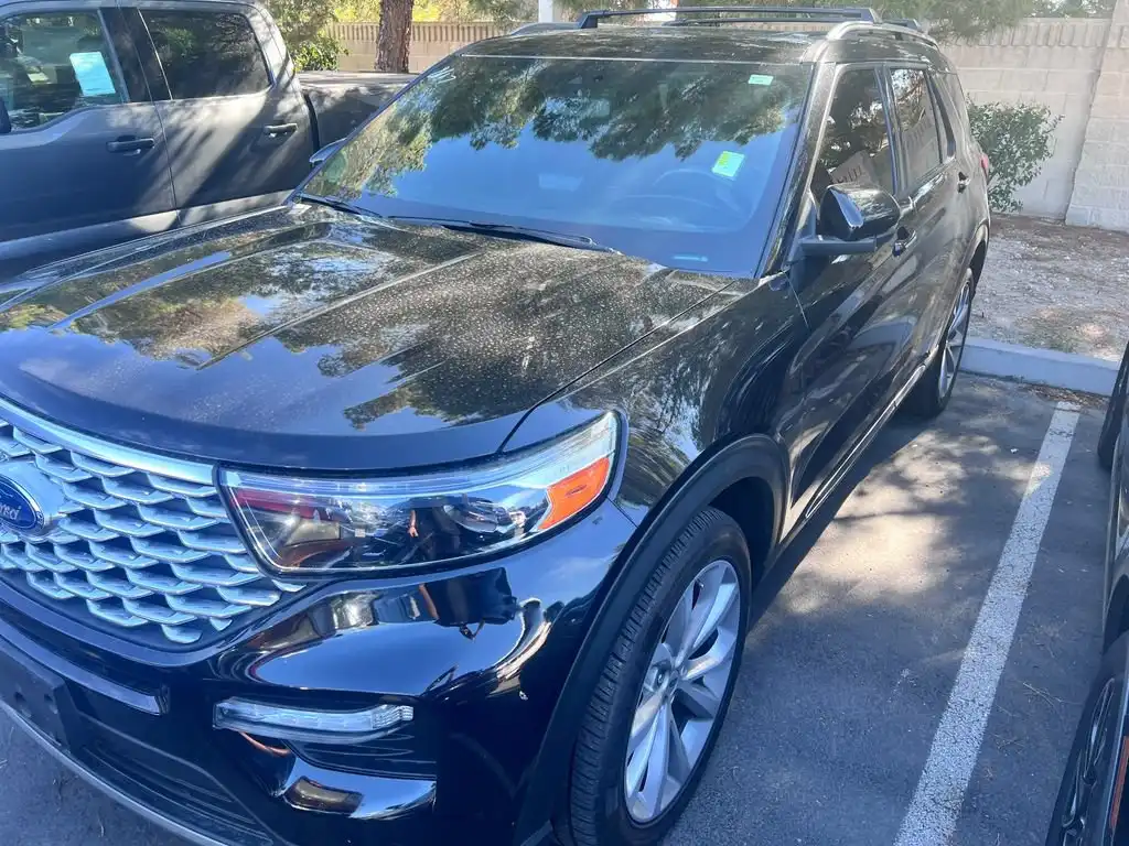 2022 Ford Explorer Platinum 4WD's photo