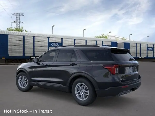 2026 Ford Explorer Active w/100A Pkg photo 4