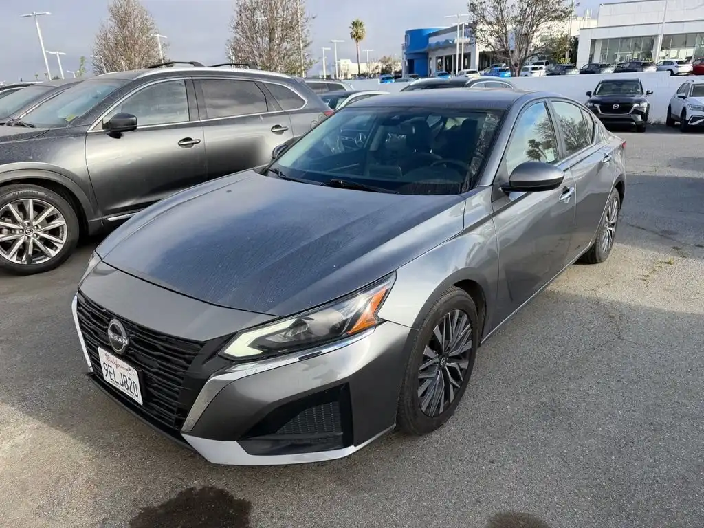 2023 Nissan Altima 2.5 SV's photo