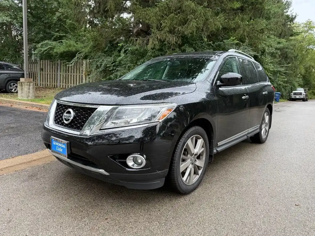 2014 Nissan Pathfinder Platinum 4WD's photo