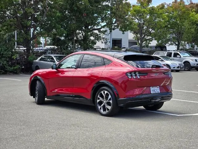 2023 Ford Mustang-Mach-e Premium photo 5