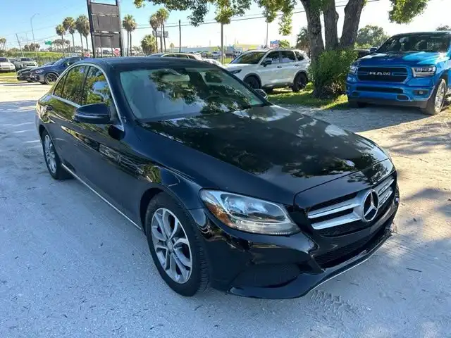 2016 Mercedes-Benz C-Class C300's photo