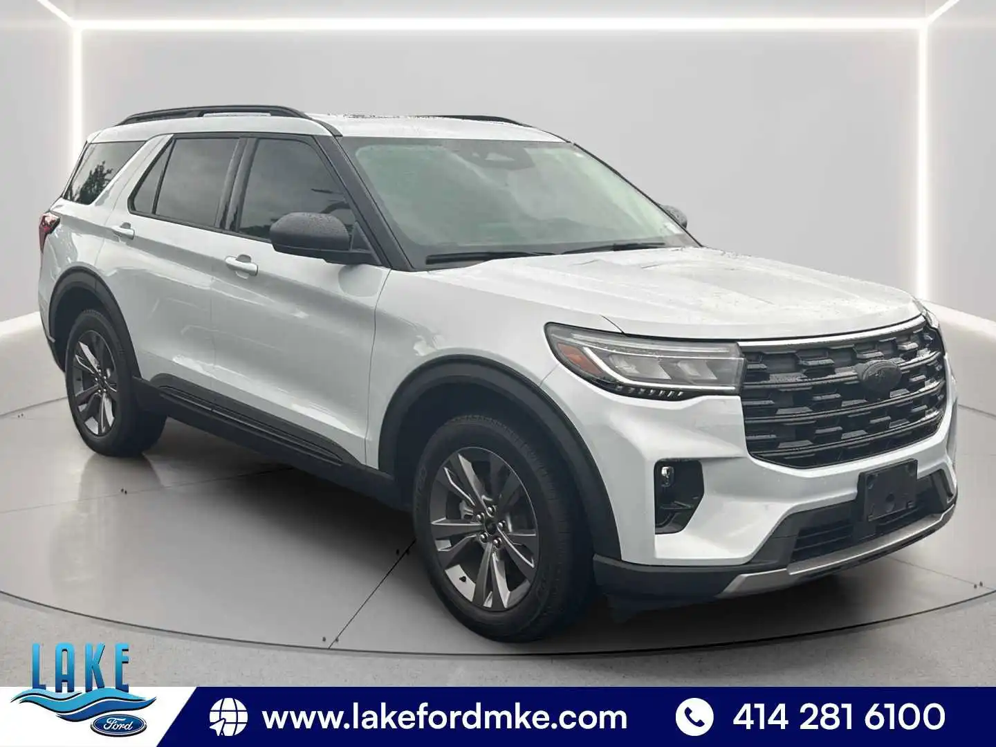 2025 Ford Explorer Active 4WD (PL535)'s photo